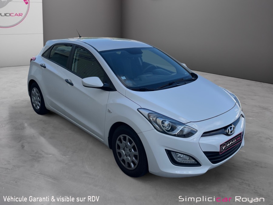 HYUNDAI d'occasion I30 1.4 100 PACK EVIDENCE de 2012 Royan (17)﻿