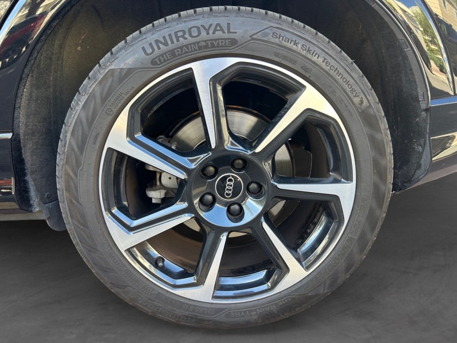 AUDI d'occasion Q3 SB 45 TFSI-E 245 S-TRONIC 6 S LINE de 2021 Cannes