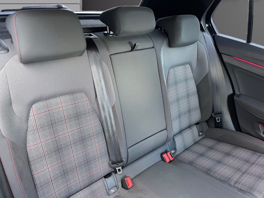 VOLKSWAGEN d'occasion GOLF 2.0 TSI 245 GTI DSG de 2021 Genevois (74)﻿