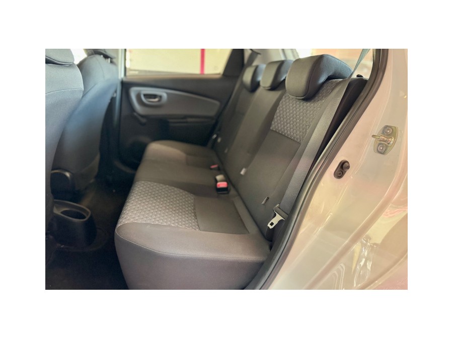 TOYOTA d'occasion YARIS 1.0 VVTI 70 ULTIMATE de 2015 Aix Les Bains