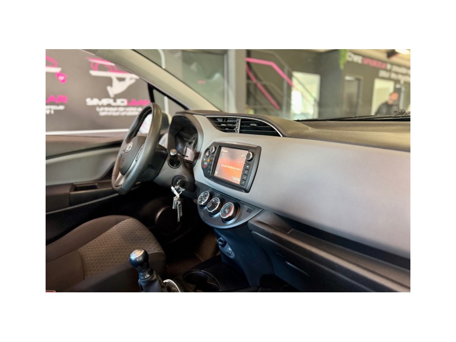 TOYOTA d'occasion YARIS 1.0 VVTI 70 ULTIMATE de 2015 Aix Les Bains
