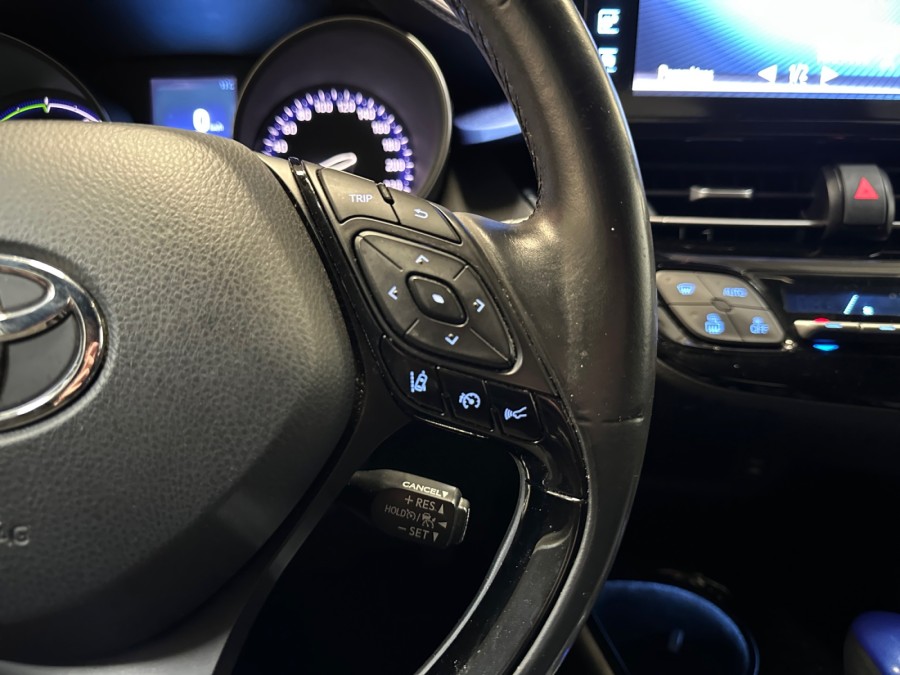 TOYOTA d'occasion C-HR 122H DISTINCTIVE de 2018 St Jean du Cardonnay