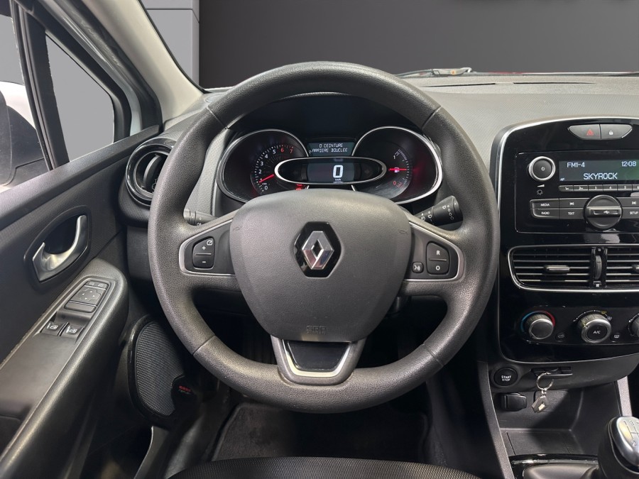 RENAULT d'occasion CLIO TCE 75 GENERATION de 2018 Lorient (56)﻿