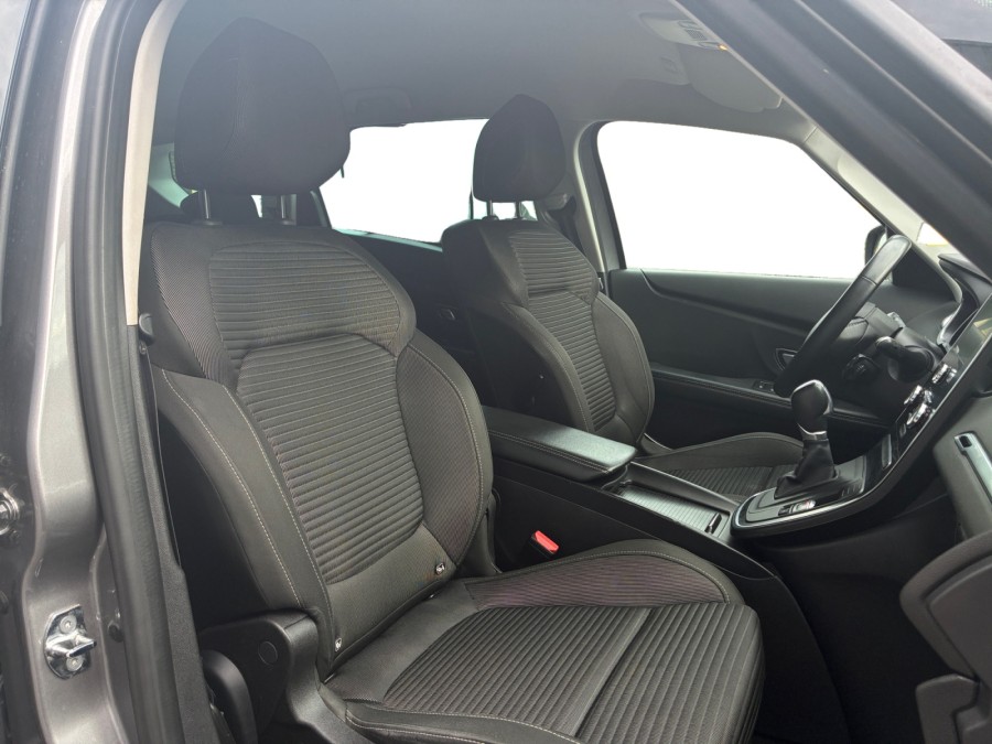 RENAULT d'occasion GRAND SCENIC 1.7 BLUE DCI 120 INTENS EDC de 2021