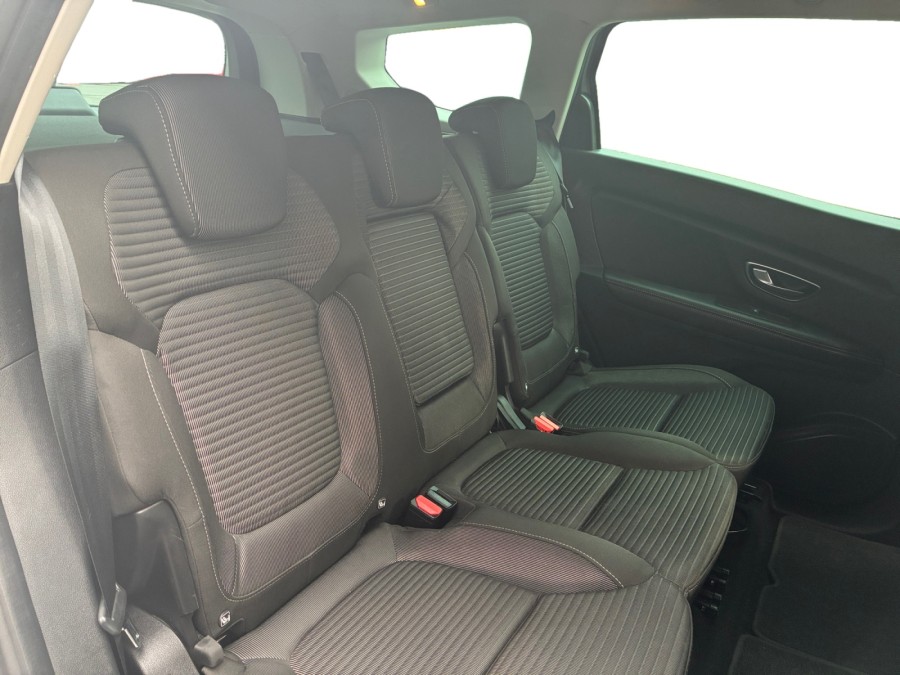 RENAULT d'occasion GRAND SCENIC 1.7 BLUE DCI 120 INTENS EDC de 2021