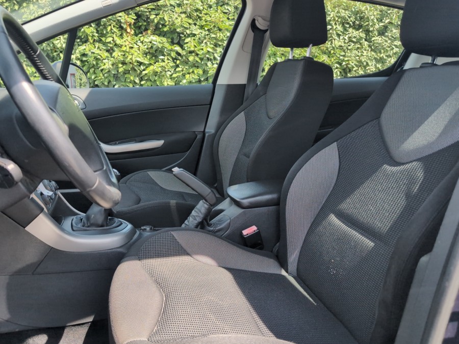 PEUGEOT d'occasion 308 1.6 HDI 110 CONFORT PACK de 2010 Brest (29)﻿