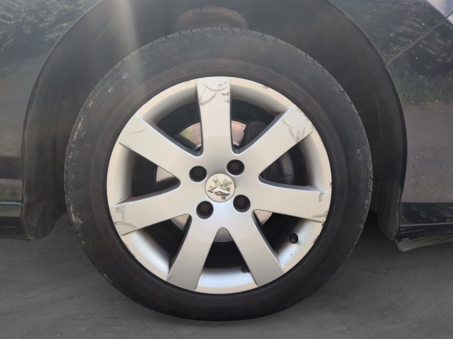 PEUGEOT d'occasion 308 1.6 HDI 110 CONFORT PACK de 2010 Brest (29)﻿