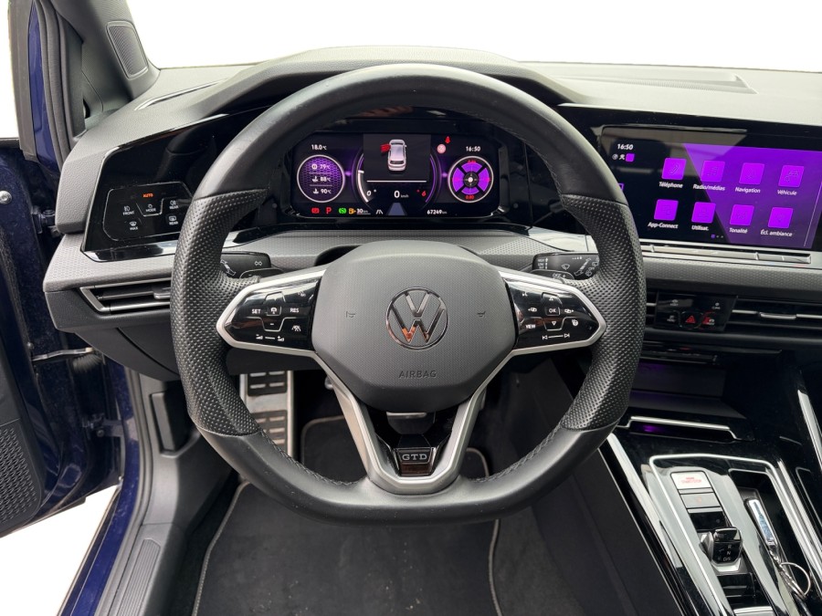 VOLKSWAGEN d'occasion GOLF 2.0 TDI 200 GTD DSG de 2023 Saint Maximin