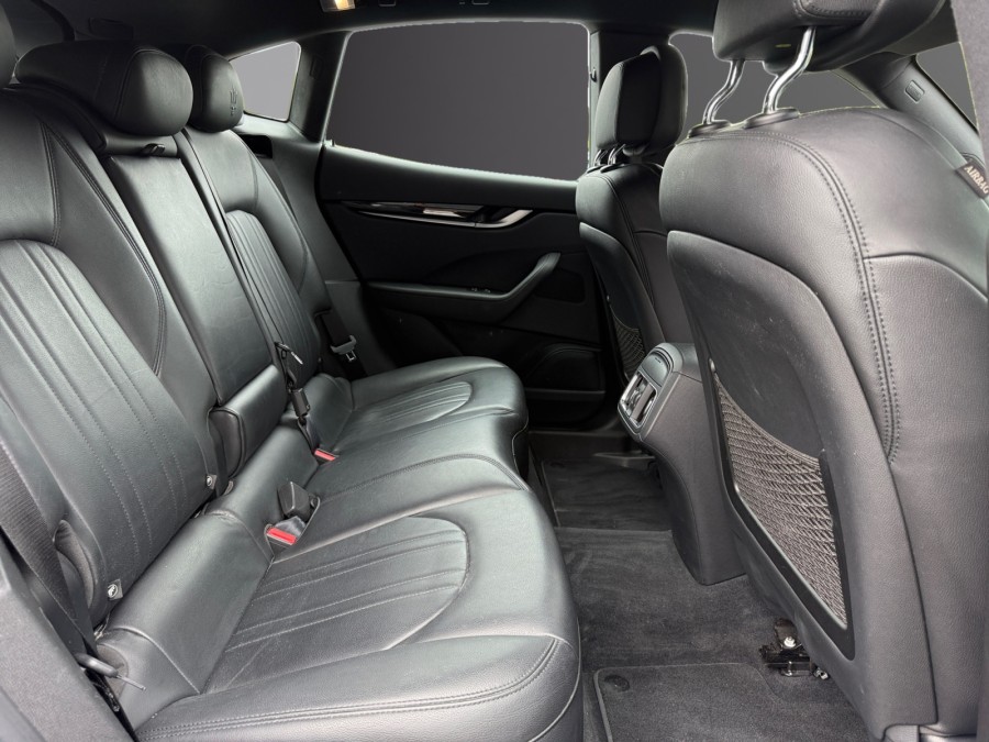 MASERATI d'occasion LEVANTE 3.0 V6 410 S Q4 de 2018 Carcassonne (11)﻿