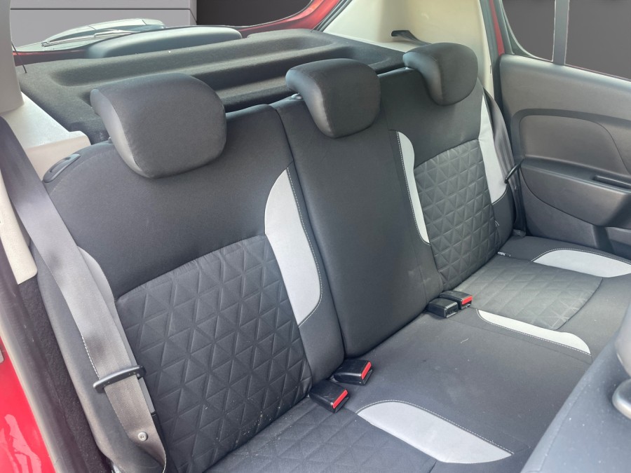 DACIA d'occasion SANDERO 1.5 DCI 90 ch STEPWAY AMBIANCE de 2013 Royan