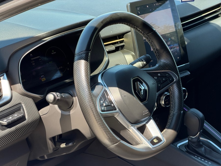 RENAULT d'occasion CLIO 1.6 E-TECH 145 ENGINEERED de 2023 Orleans