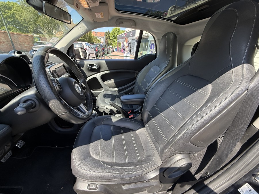 SMART d'occasion FORTWO 0.9 90 URBANLAVA BA de 2016 Vaucresson (92)﻿