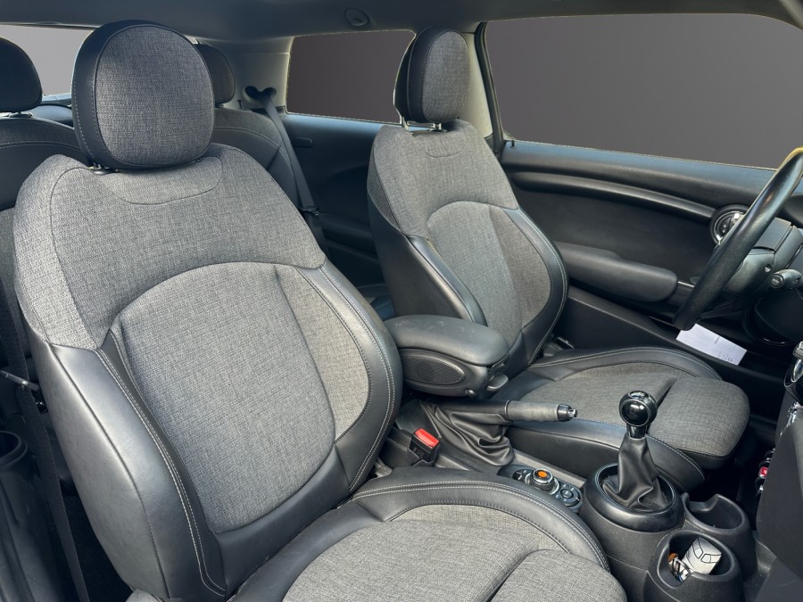 MINI d'occasion MINI One 102ch Edition Blackfriars de 2017 Vienne