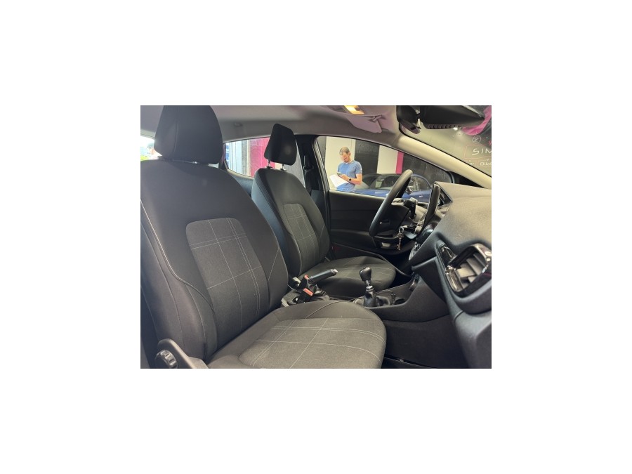 FORD d'occasion FIESTA 1.0 ECOBOOST 100 BUSINESS NAV de 2019 Villebon