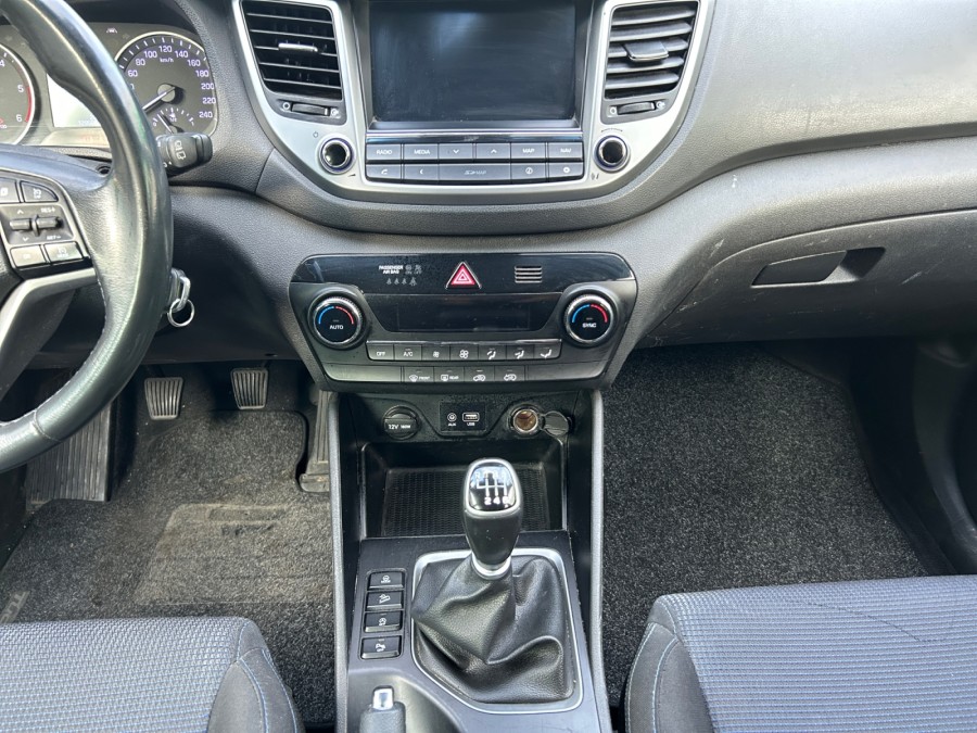 HYUNDAI d'occasion TUCSON 1.7 CRDI 115 INITIA de 2017 Nord Isère (38)﻿