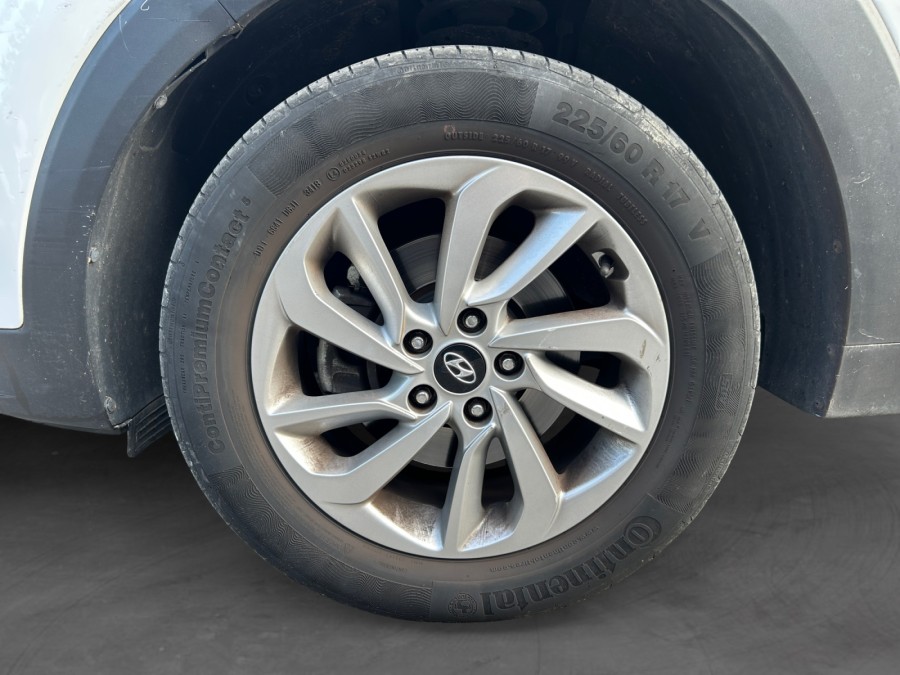 HYUNDAI d'occasion TUCSON 1.7 CRDI 115 INITIA de 2017 Nord Isère (38)﻿