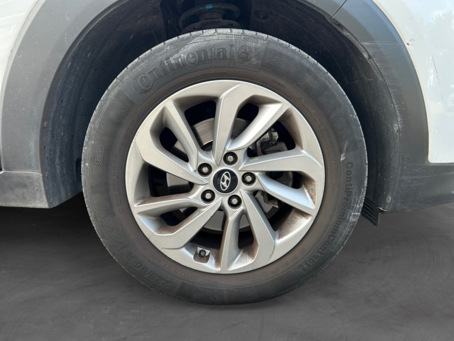 HYUNDAI d'occasion TUCSON 1.7 CRDI 115 INITIA de 2017 Nord Isère (38)﻿