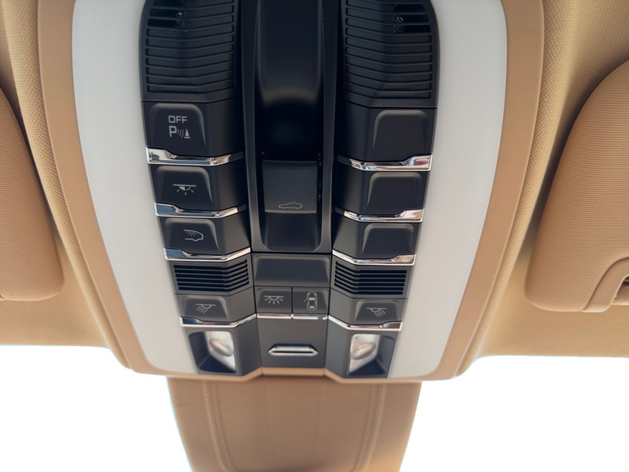 PORSCHE d'occasion PANAMERA 3.0 V6 420 4S de 2013 Carcassonne (11)﻿