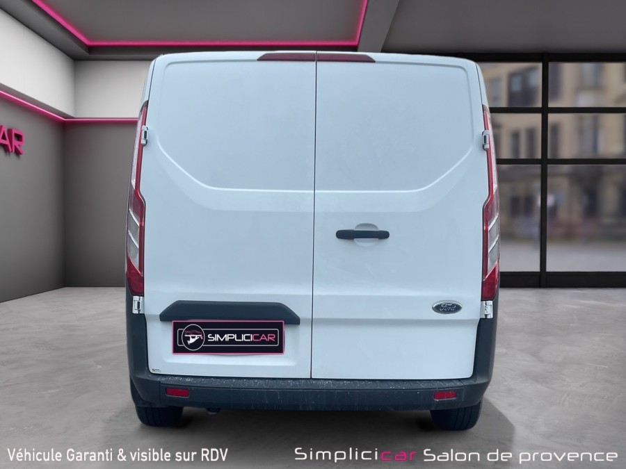 FORD d'occasion TRANSIT 250 L1H1 2.0 TDCI 105 AMBIENTE de 2017 Salon