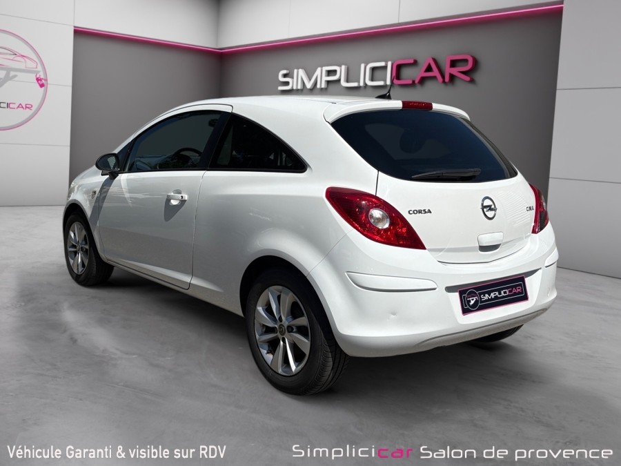 OPEL d'occasion CORSA 1.4 TWINPORT 100 GRAPHITE de 2014 Salon de