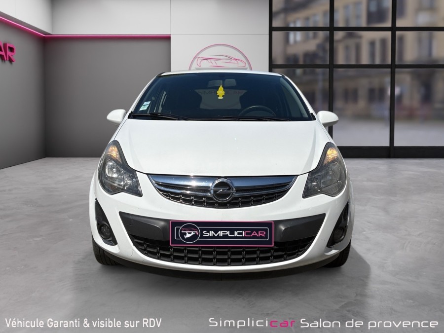 OPEL d'occasion CORSA 1.4 TWINPORT 100 GRAPHITE de 2014 Salon de