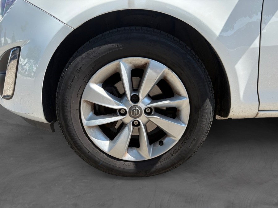 OPEL d'occasion CORSA 1.4 TWINPORT 100 GRAPHITE de 2014 Salon de