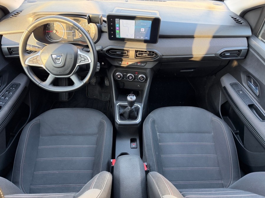 DACIA d'occasion JOGGER 1.0 ECO-G 100 ESSENTIEL de 2022 Salon de