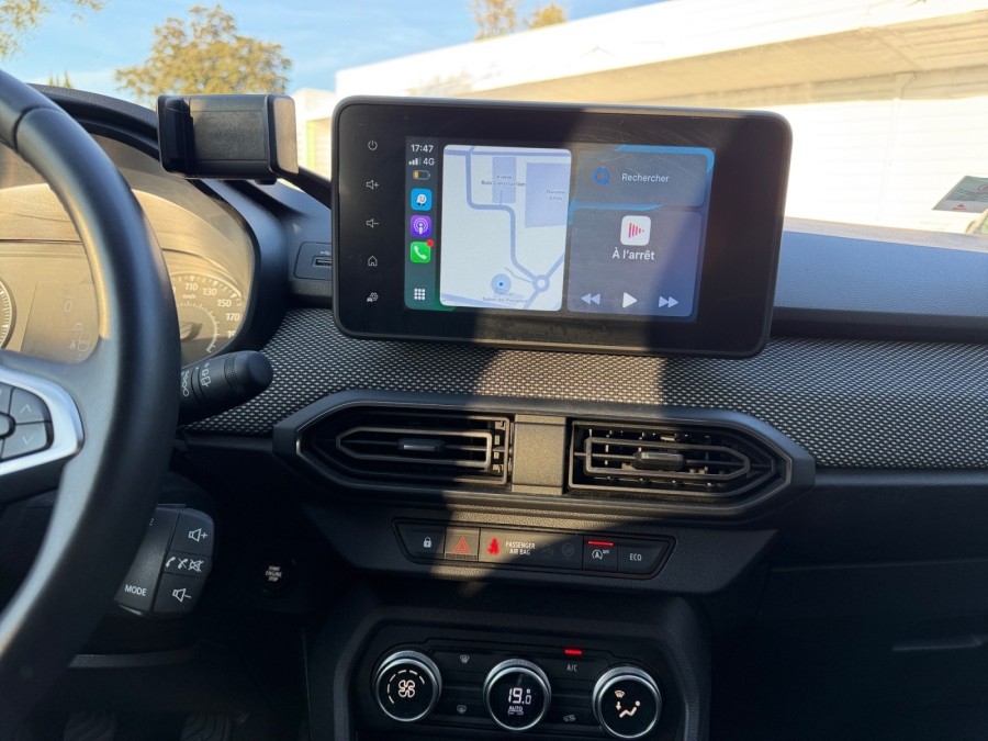 DACIA d'occasion JOGGER 1.0 ECO-G 100 ESSENTIEL de 2022 Salon de