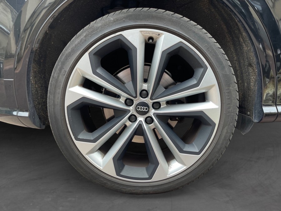 AUDI d'occasion Q5 55 TFSI-E 2.0 367 QUATTRO S LINE de 2020 Le Raincy