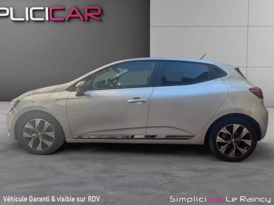 RENAULT d'occasion CLIO 1.6 E-TECH 143 EVOLUTION de 2022 Le Raincy