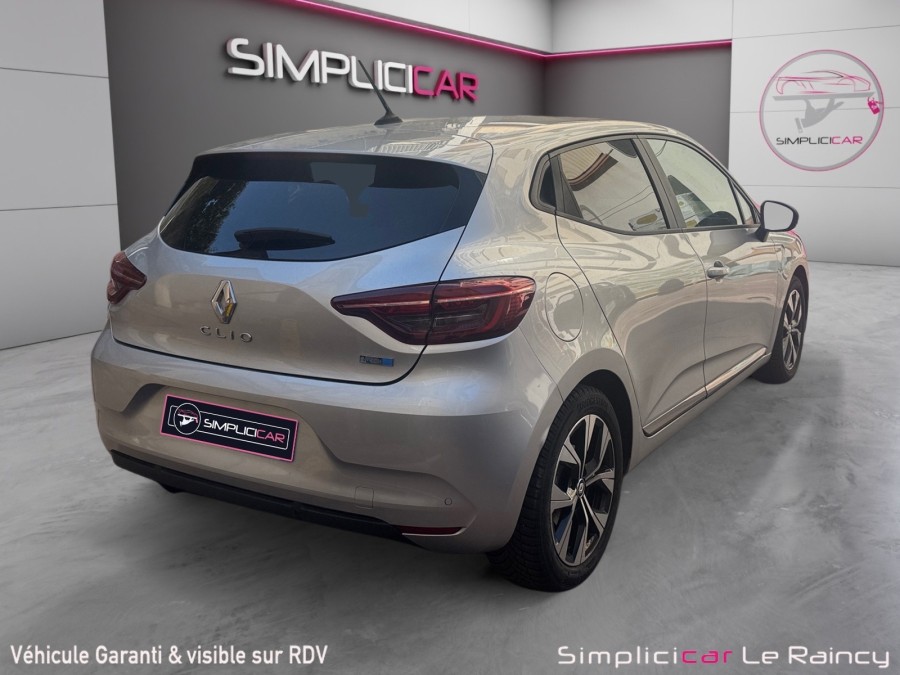RENAULT d'occasion CLIO 1.6 E-TECH 143 EVOLUTION de 2022 Le Raincy