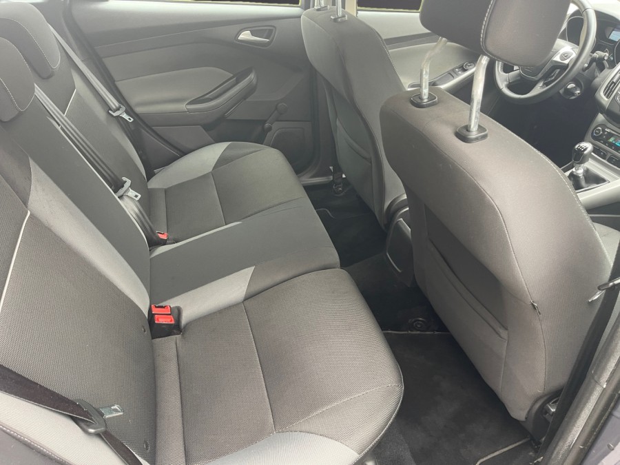 FORD d'occasion FOCUS 1.6 TDCI 95 TITANIUM de 2012 La Flèche (72)﻿