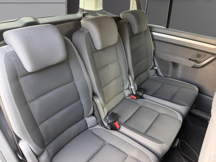 VOLKSWAGEN d'occasion TOURAN 1.6 TDI 105 Confortline de 2011