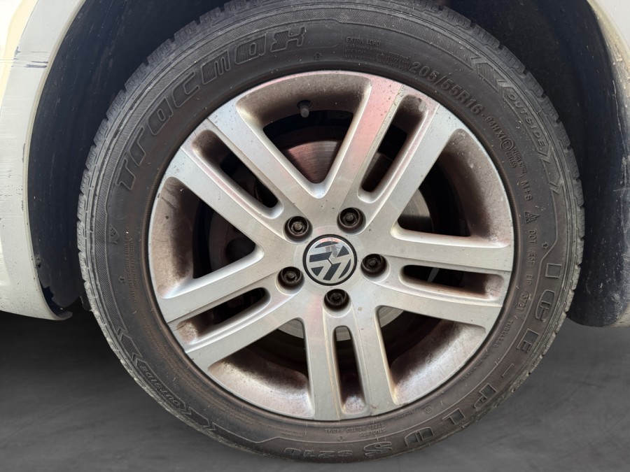 VOLKSWAGEN d'occasion TOURAN 1.6 TDI 105 Confortline de 2011
