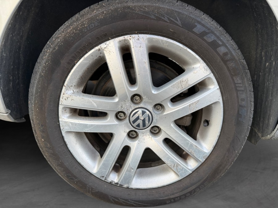 VOLKSWAGEN d'occasion TOURAN 1.6 TDI 105 Confortline de 2011