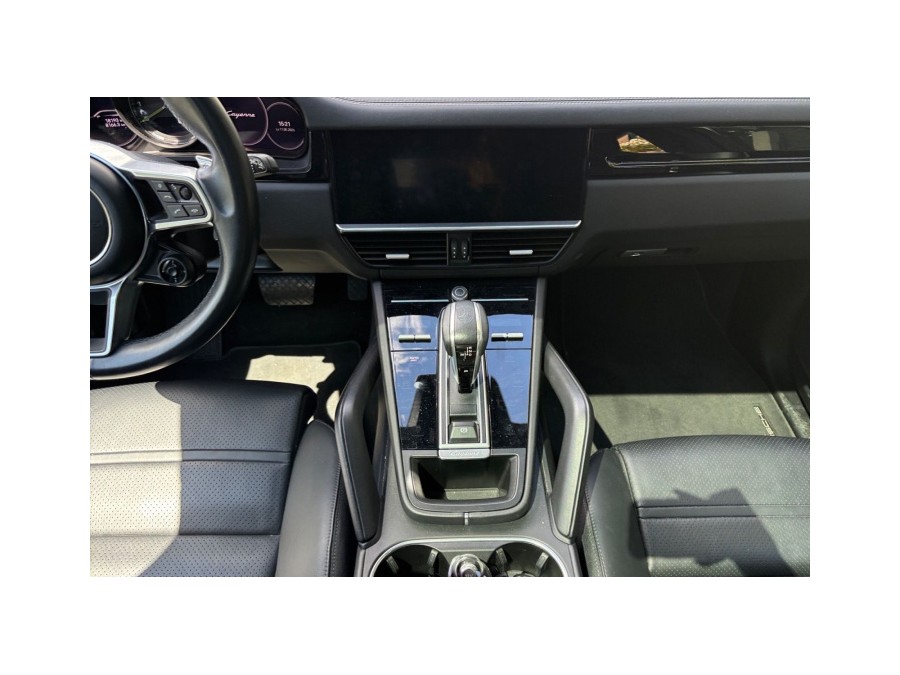 PORSCHE d'occasion CAYENNE e-hybride de 2021 Nice (06)﻿
