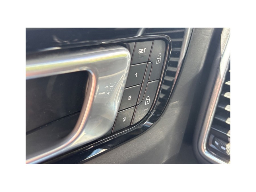 PORSCHE d'occasion CAYENNE e-hybride de 2021 Nice (06)﻿