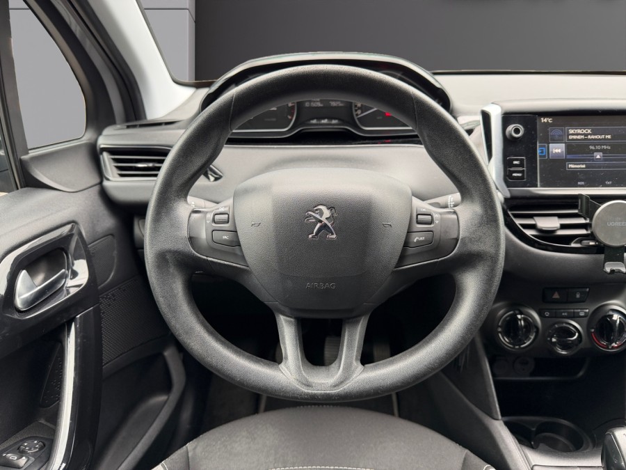 PEUGEOT d'occasion 208 1.2 PURE TECH 82 ACTIVE de 2016 Nord Isère