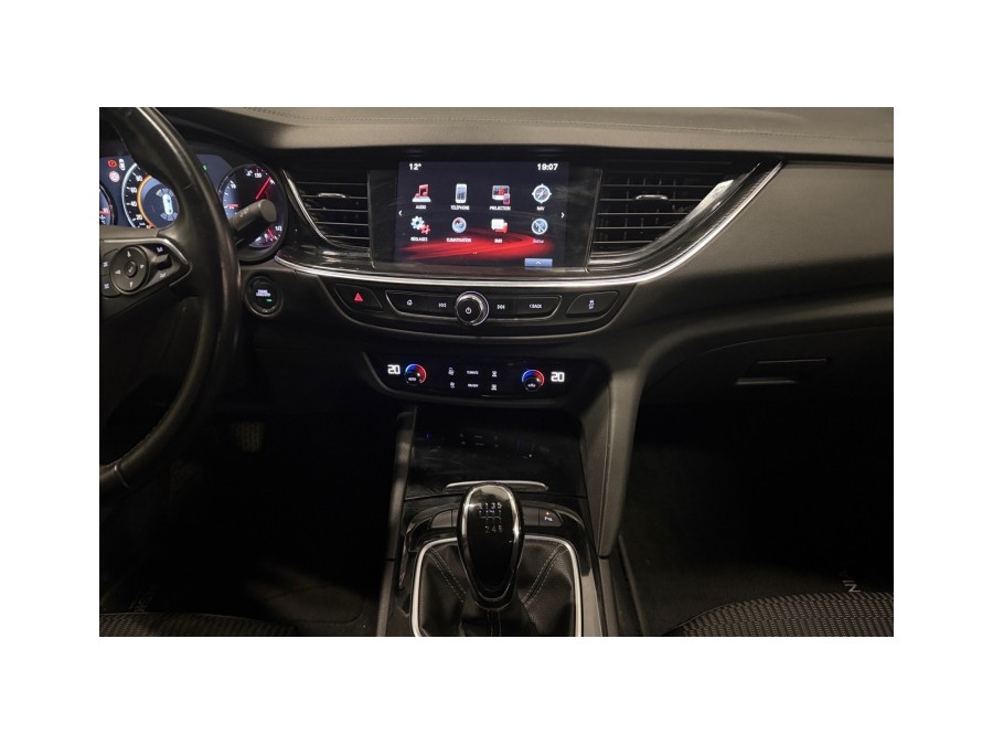 OPEL d'occasion INSIGNIA GRAND SPORT de 2017 Salon de Provence (13)﻿