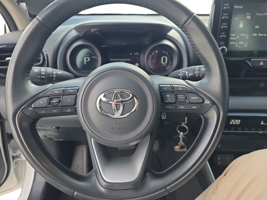 TOYOTA d'occasion YARIS 116H DESIGN de 2023 Le Puy en Velay (43)﻿
