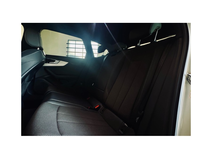 AUDI d'occasion A4 AVANT 40 TDI 204 COMPETITION QUATTRO S TRONIC de