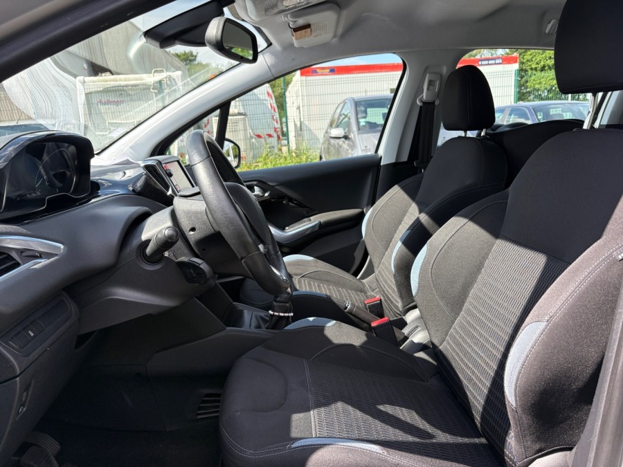 PEUGEOT d'occasion 208 1.6 VTI 120 ALLURE de 2014 Brest (29)﻿