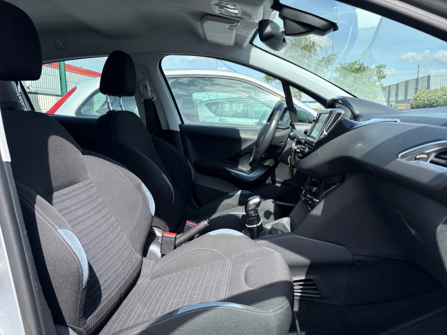 PEUGEOT d'occasion 208 1.6 VTI 120 ALLURE de 2014 Brest (29)﻿