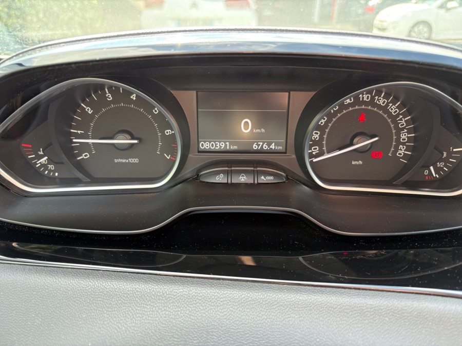 PEUGEOT d'occasion 208 1.6 VTI 120 ALLURE de 2014 Brest (29)﻿