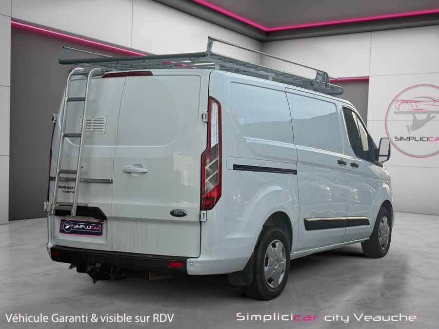 FORD d'occasion TRANSIT 300 L1H1 2.0 ECOBLUE 130 AMBIENTE de 2018
