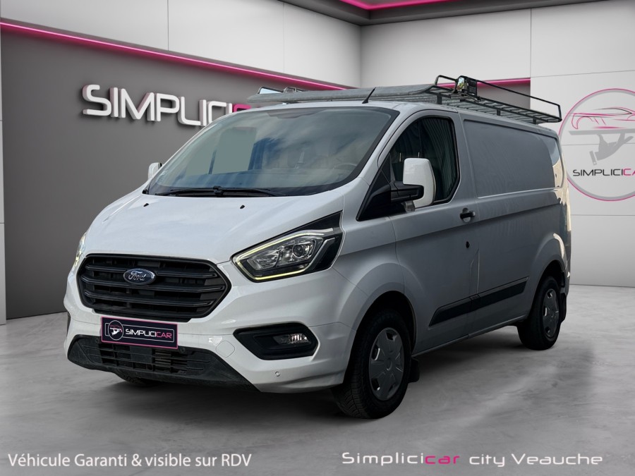 FORD d'occasion TRANSIT 300 L1H1 2.0 ECOBLUE 130 AMBIENTE de 2018