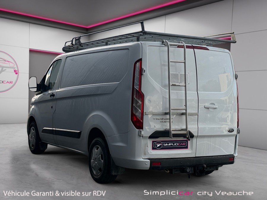 FORD d'occasion TRANSIT 300 L1H1 2.0 ECOBLUE 130 AMBIENTE de 2018