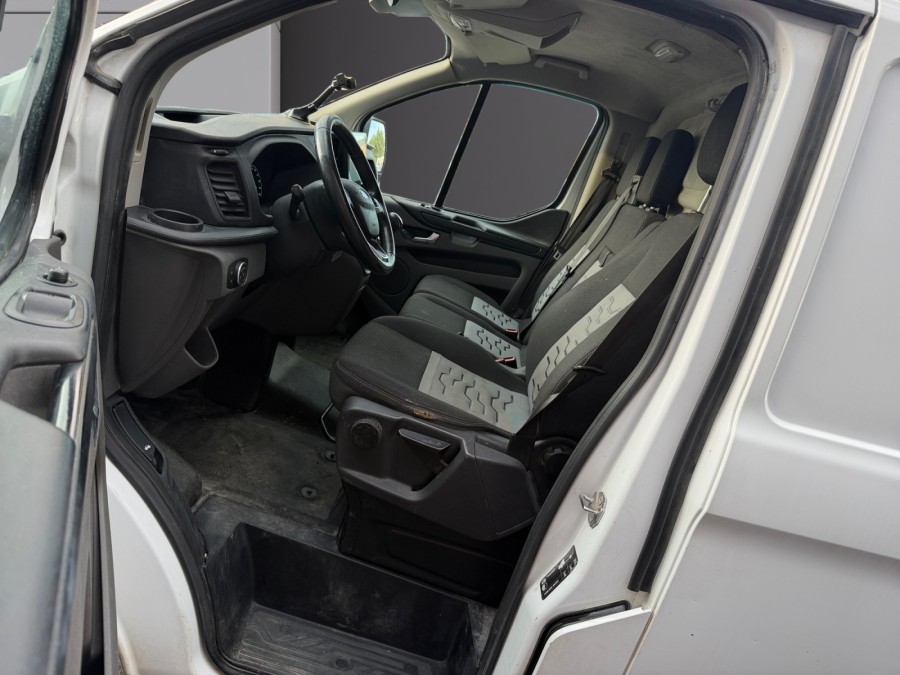 FORD d'occasion TRANSIT 300 L1H1 2.0 ECOBLUE 130 AMBIENTE de 2018