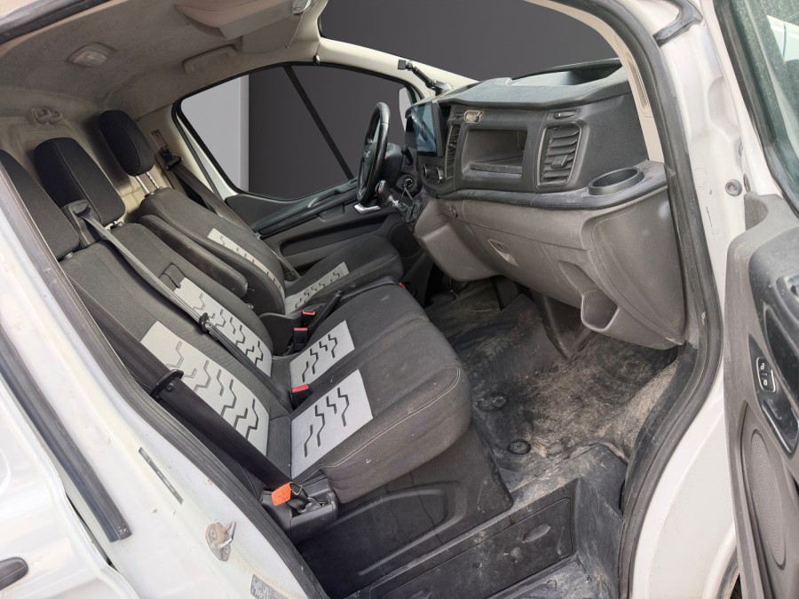 FORD d'occasion TRANSIT 300 L1H1 2.0 ECOBLUE 130 AMBIENTE de 2018