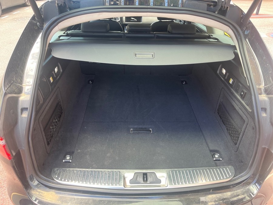 JAGUAR d'occasion XF 2.0 180 de 2019 Cannes (06)﻿